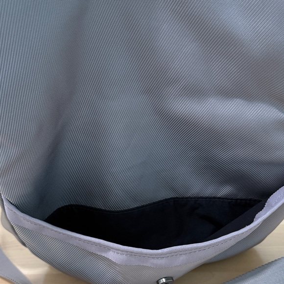 Lululemon Athletica festival Crossbody Bag - Picture 4 of 9